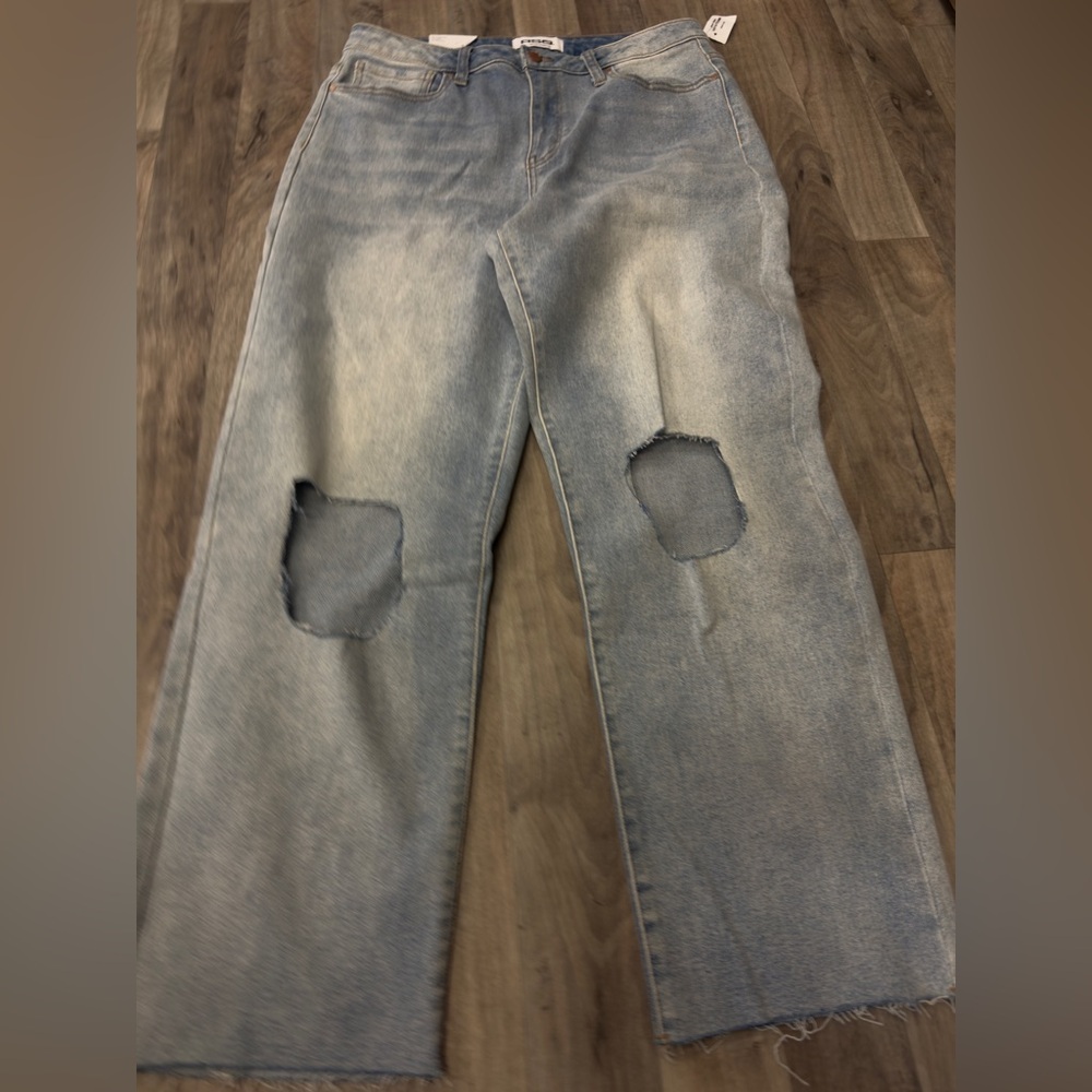 RSQ Women's High Rise Straight Leg Distressed Ripped Jeans Size 31 NWT‎ MSRP $49